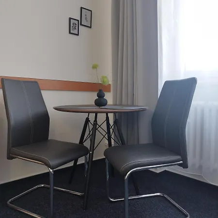 Hotel Morava 408 Manzelska Postel Safarikova 855 Uherske Hradiste