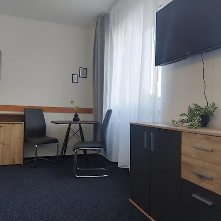 Morava 408 Manzelska Postel Safarikova 855