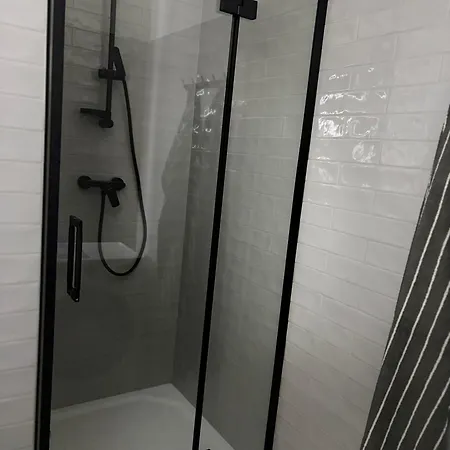 Morava 6 Pro 3 Osoby šafaříkova 855 *