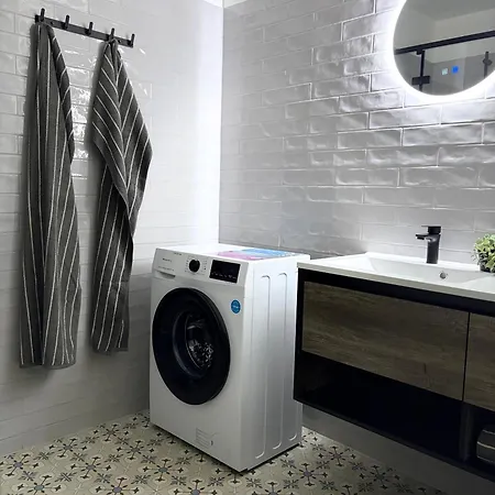 Morava 6 Pro 3 Osoby šafaříkova 855