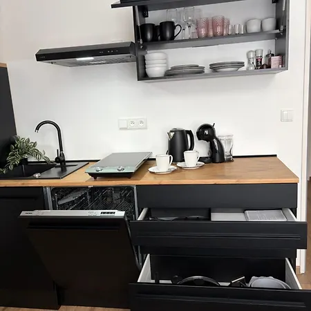 Morava 6 Pro 3 Osoby šafaříkova 855 *